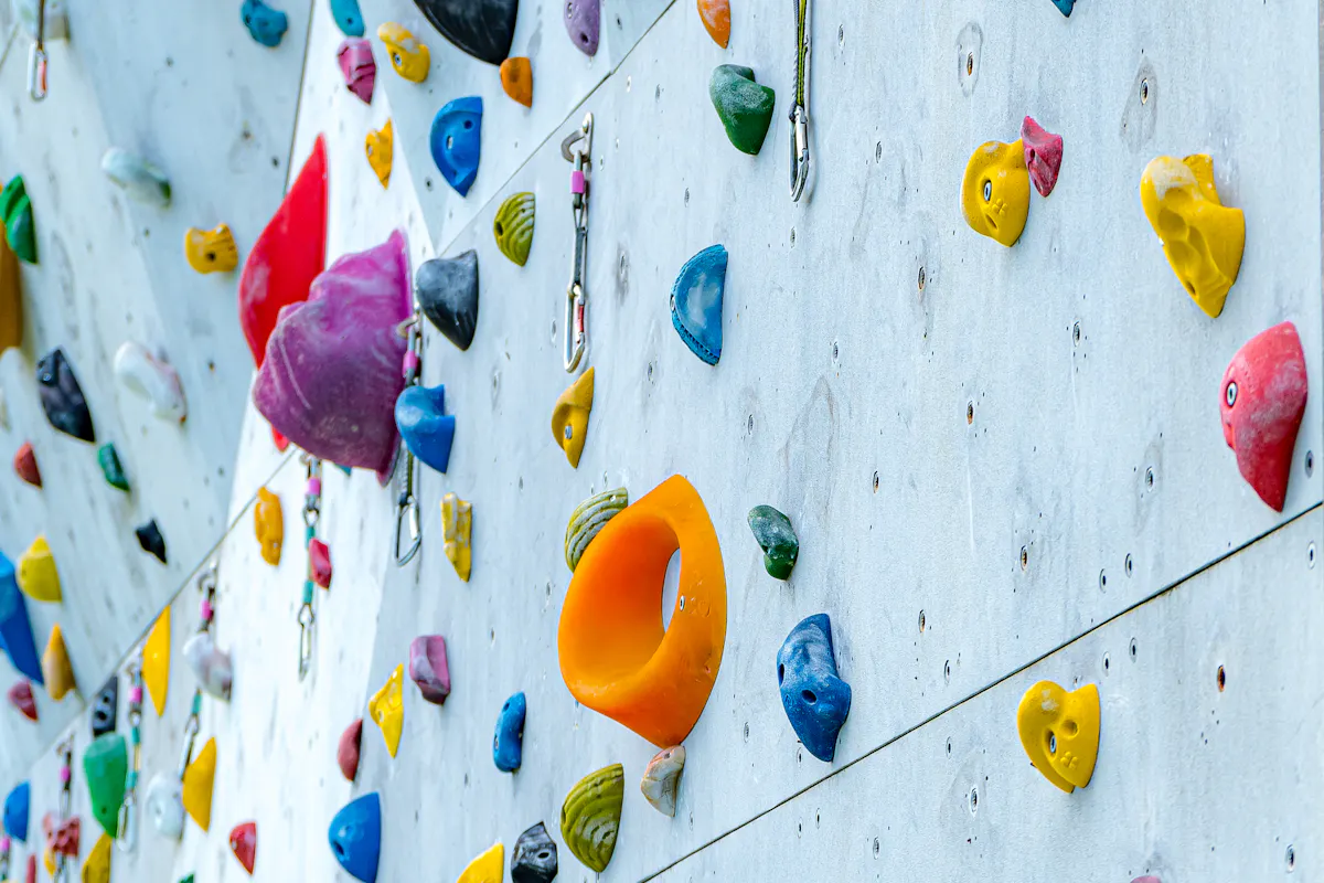 Kletterwand in der Halle